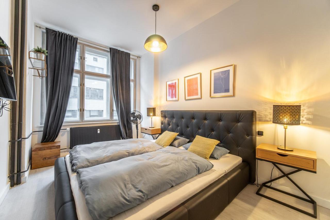 Sunny Central Apartment On Wenceslas Square By Easybnb Prague Exterior photo